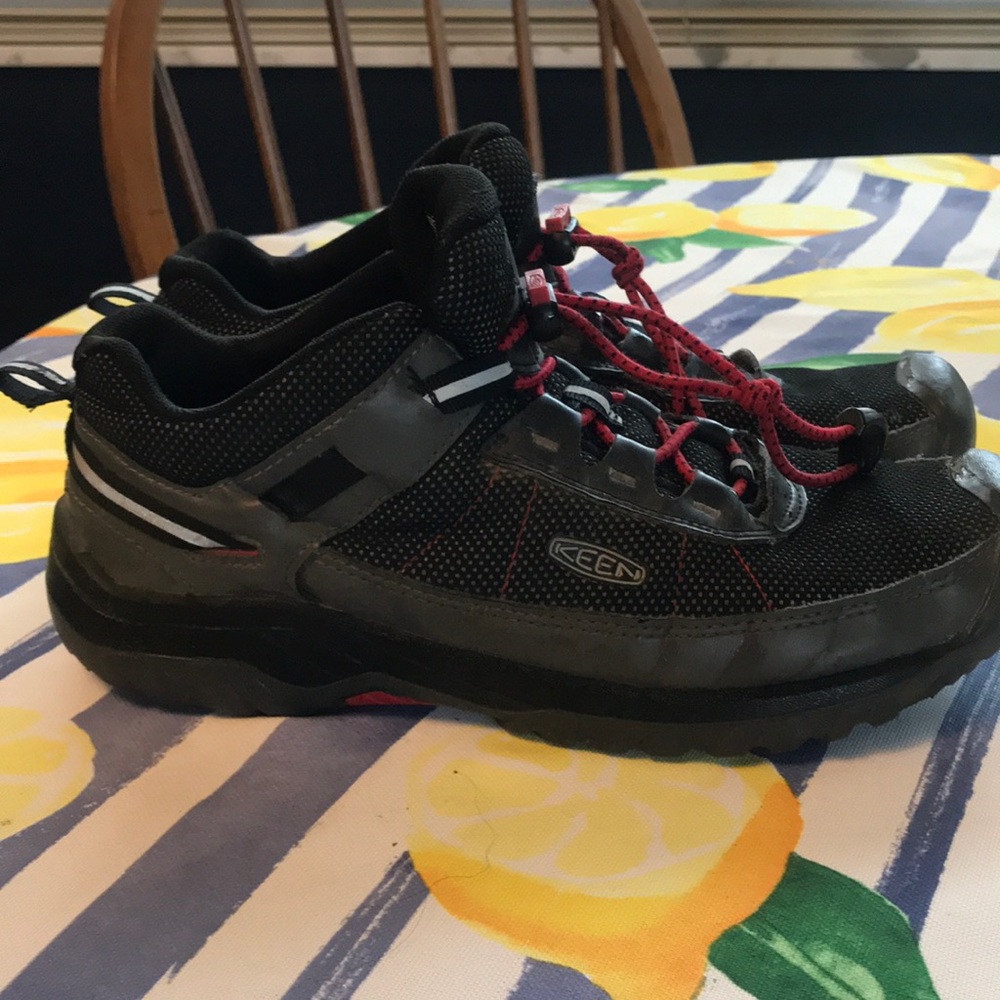 Keen size 5 used still lots of life left in them